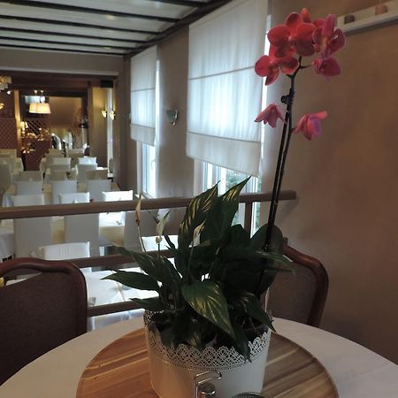 Le Petit Poete Hotel Echternach Zewnętrze zdjęcie