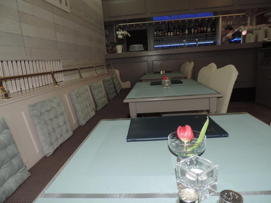 Le Petit Poete Hotel Echternach Zewnętrze zdjęcie