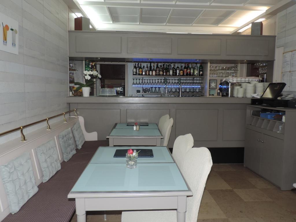 Le Petit Poete Hotel Echternach Zewnętrze zdjęcie